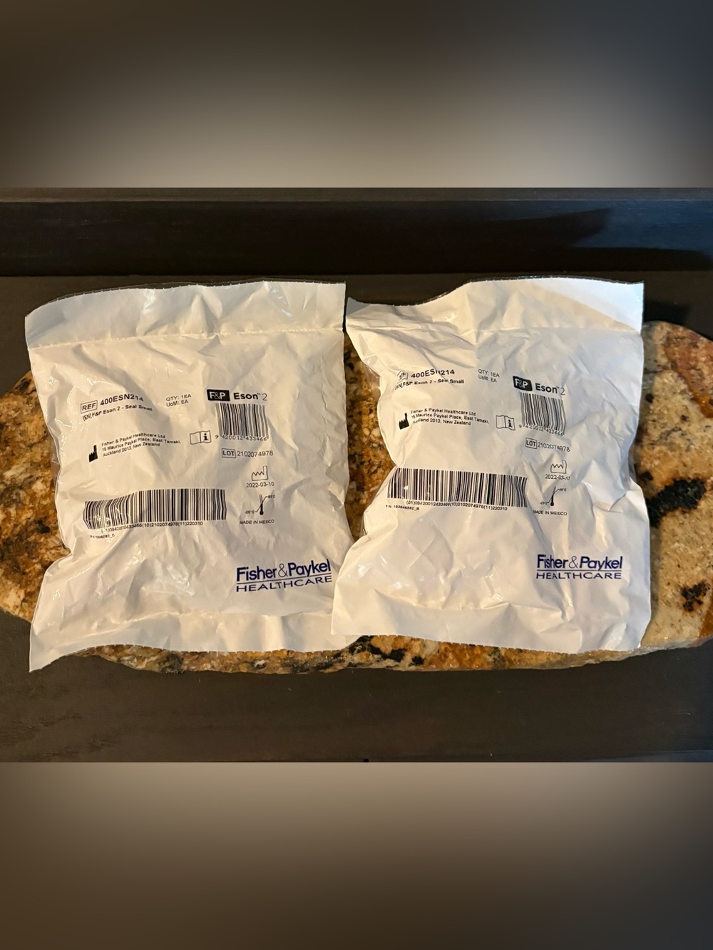 (2) Fisher & Paykel Eson 2 Cushion Nasal Seals Size Small New Set Sealed Bundle
